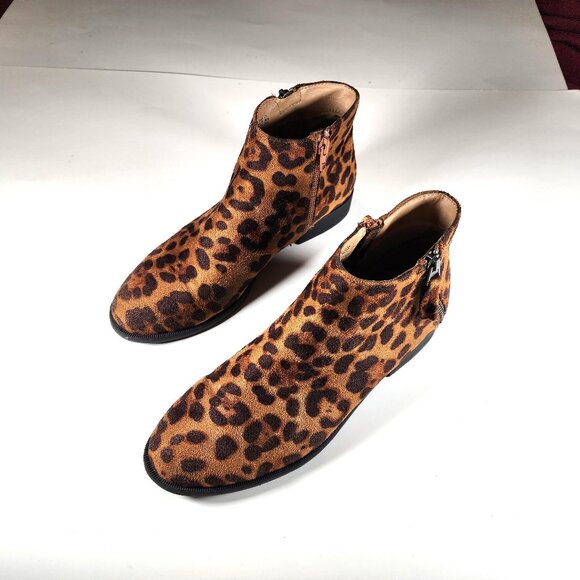 Time & True Women's Short Boots Leopard Design Like New Condition Size 7 1/2 - Picture 3 of 7